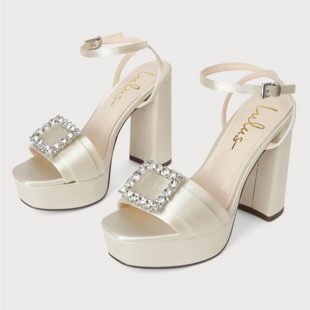 Lulus: Konny white platforms size 9